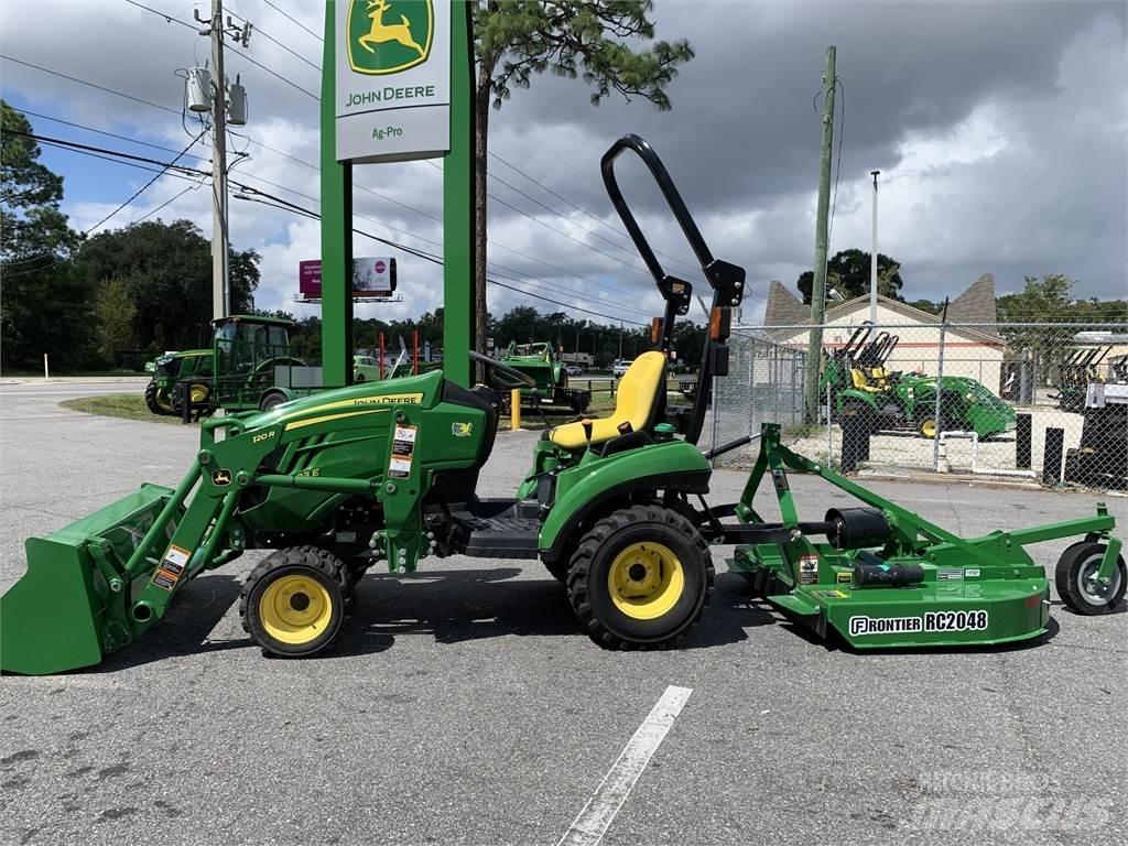 John Deere 1023E Kompaktní traktory
