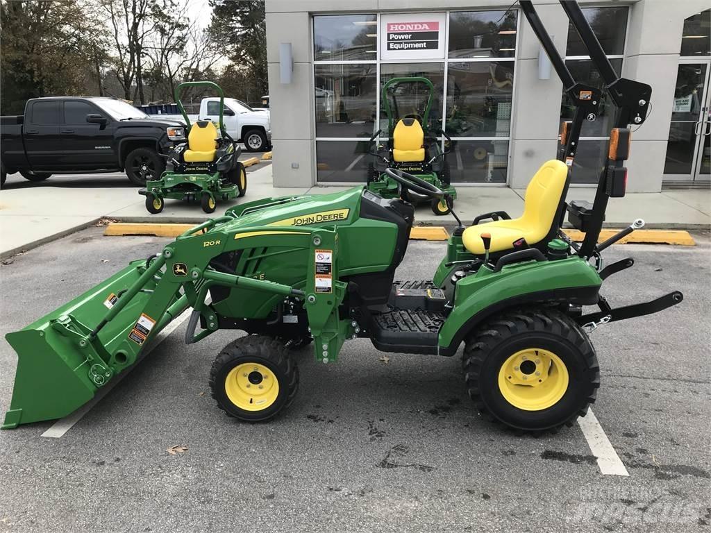 John Deere 1023E Kompaktní traktory
