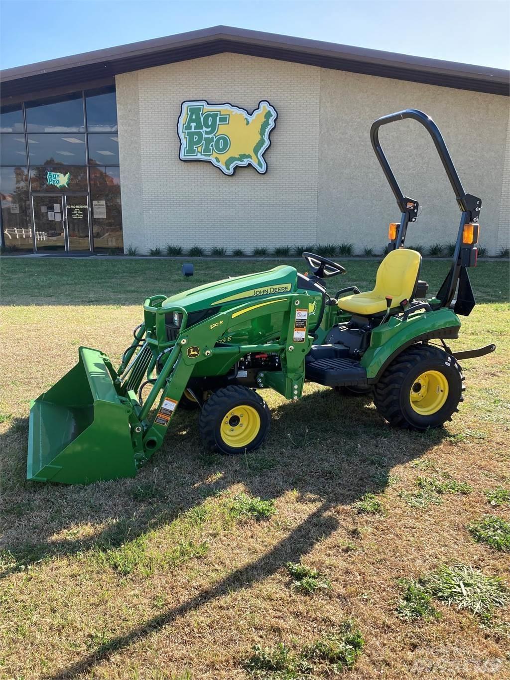 John Deere 1023E Kompaktní traktory