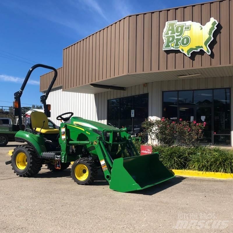 John Deere 1023E Kompaktní traktory