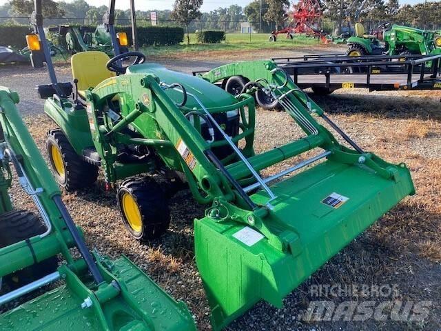 John Deere 1023E Kompaktní traktory