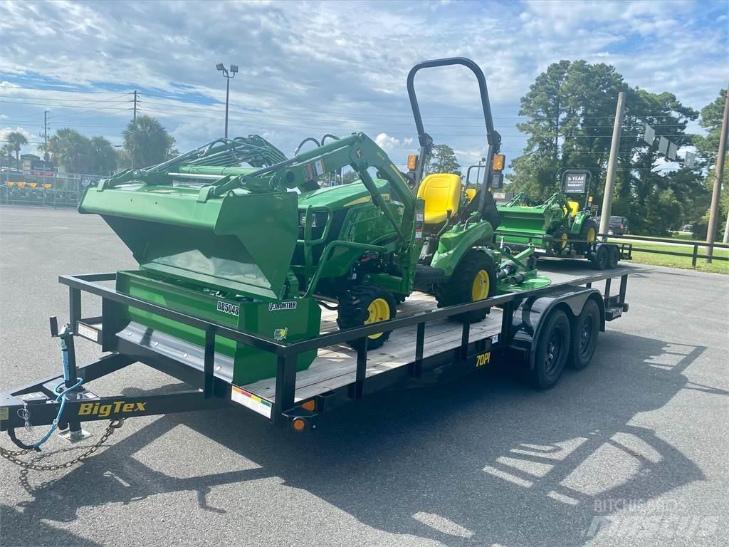 John Deere 1023E Kompaktní traktory