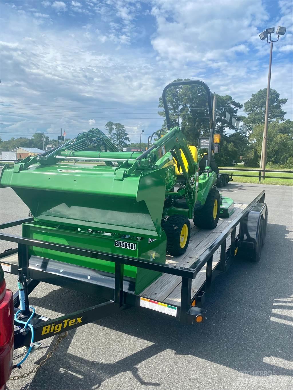 John Deere 1023E Kompaktní traktory