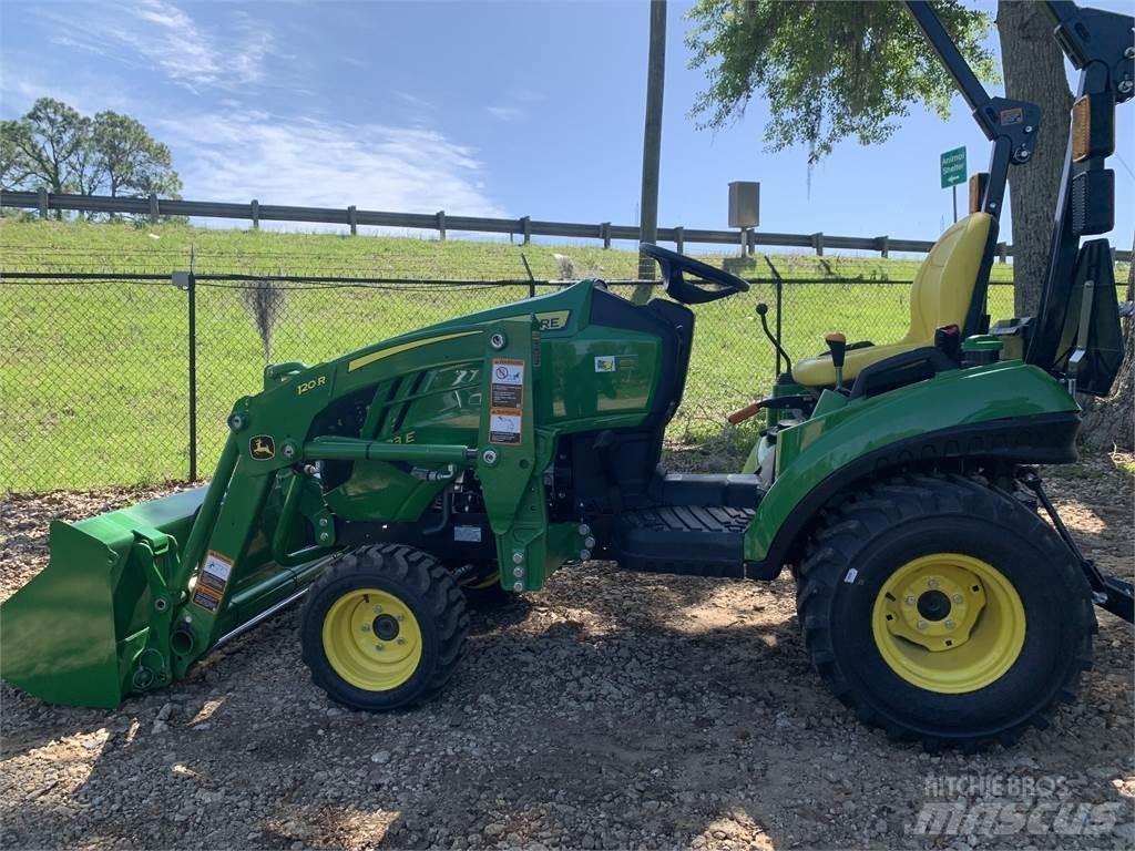 John Deere 1023E Kompaktní traktory