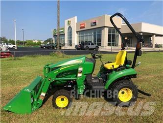 John Deere 1023E Kompaktní traktory