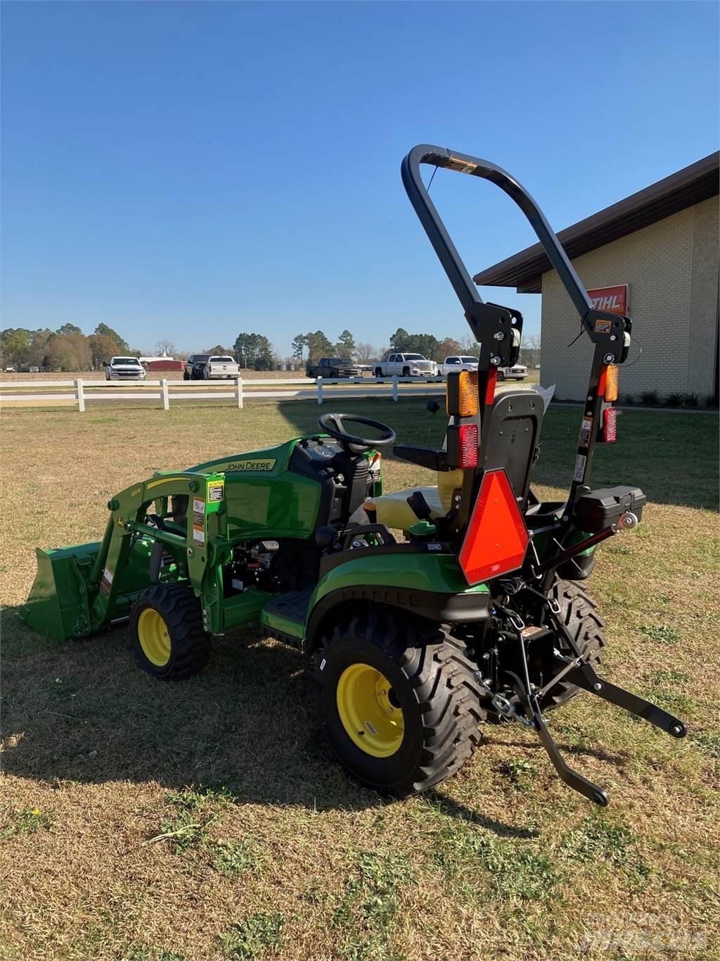John Deere 1025R Kompaktní traktory