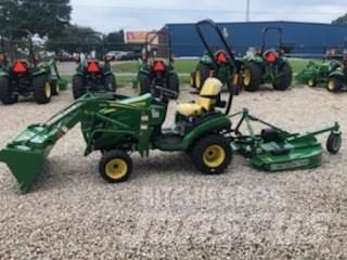 John Deere 1025R Kompaktní traktory