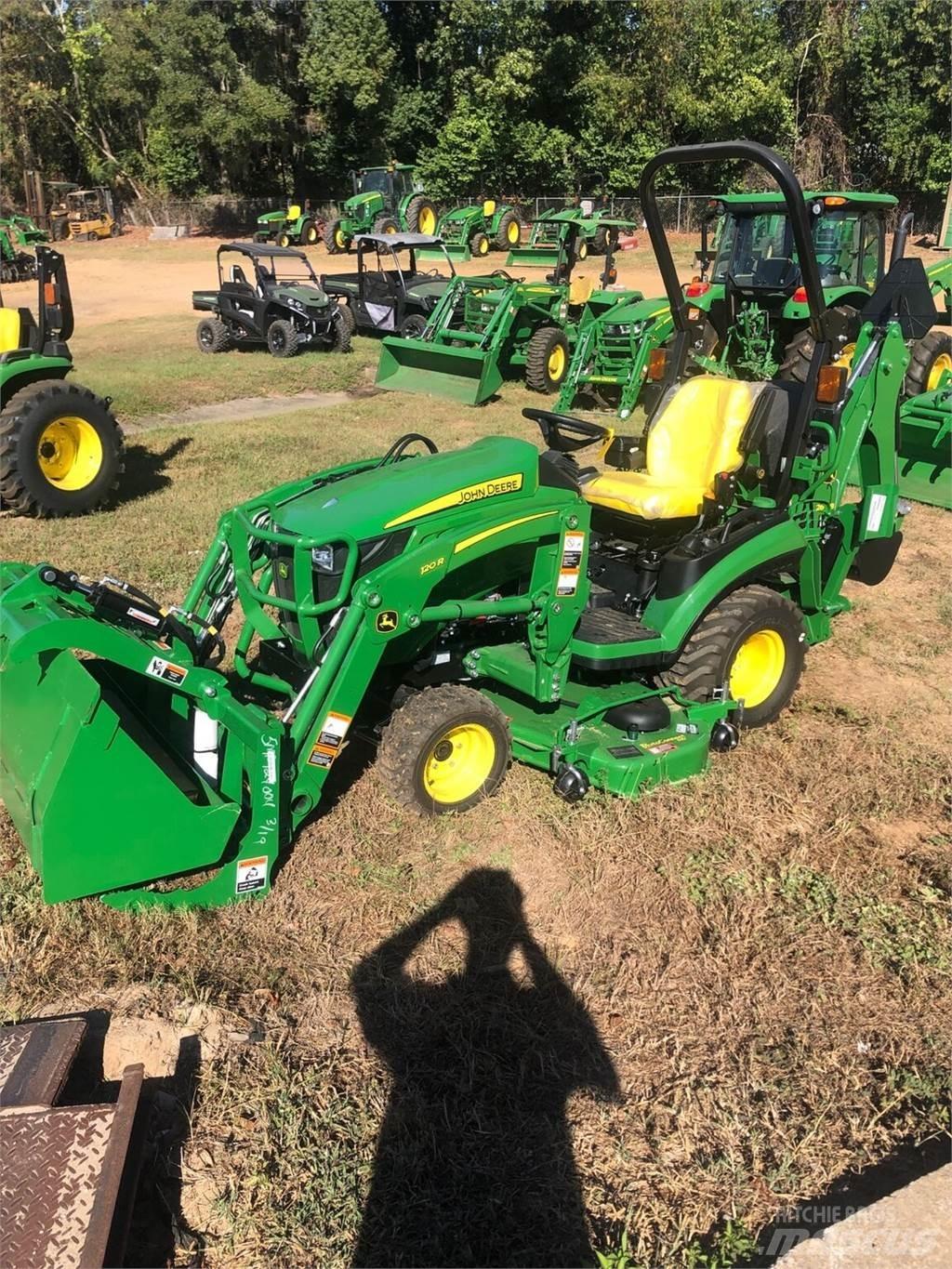 John Deere 1025R Kompaktní traktory