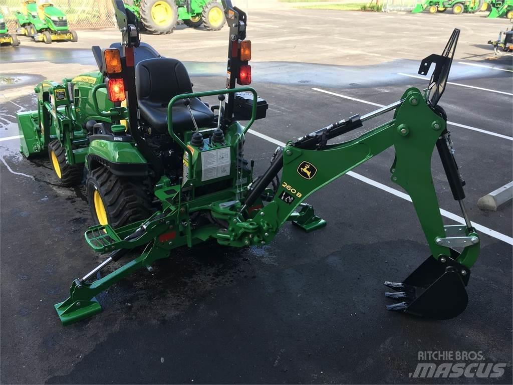 John Deere 1025R Kompaktní traktory