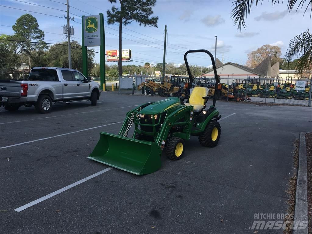 John Deere 1025R Kompaktní traktory