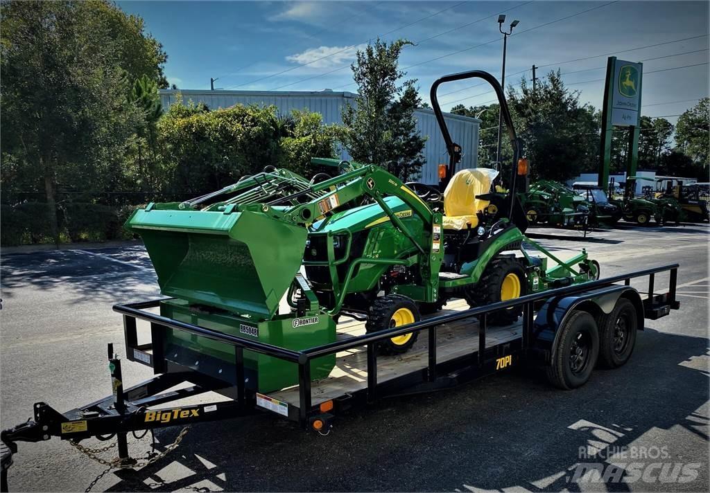 John Deere 1025R Kompaktní traktory