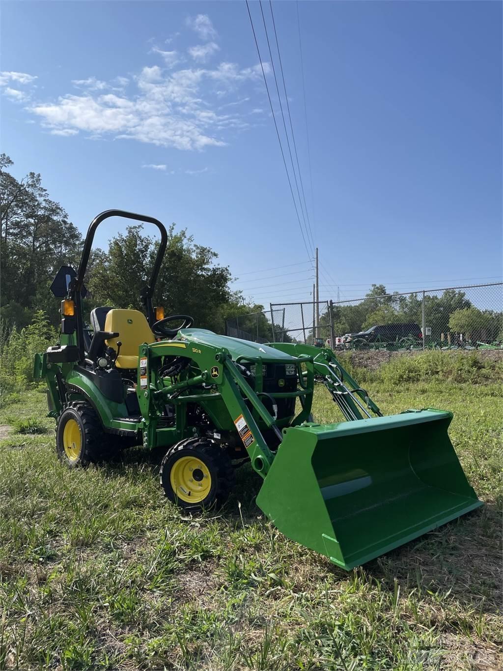 John Deere 1025R Kompaktní traktory