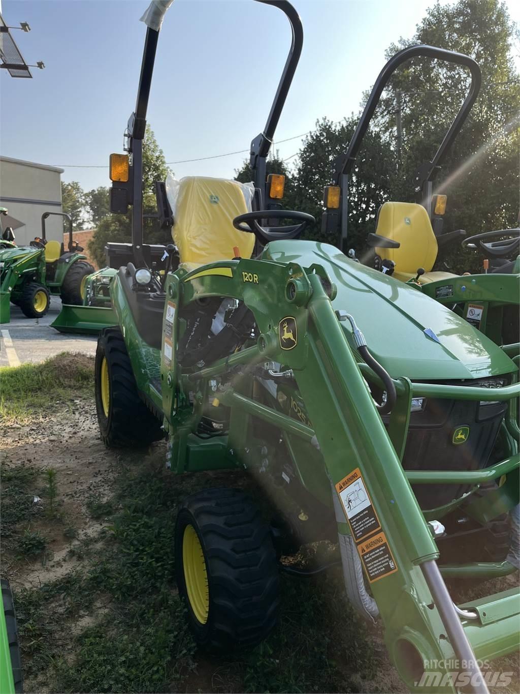 John Deere 1025R Kompaktní traktory