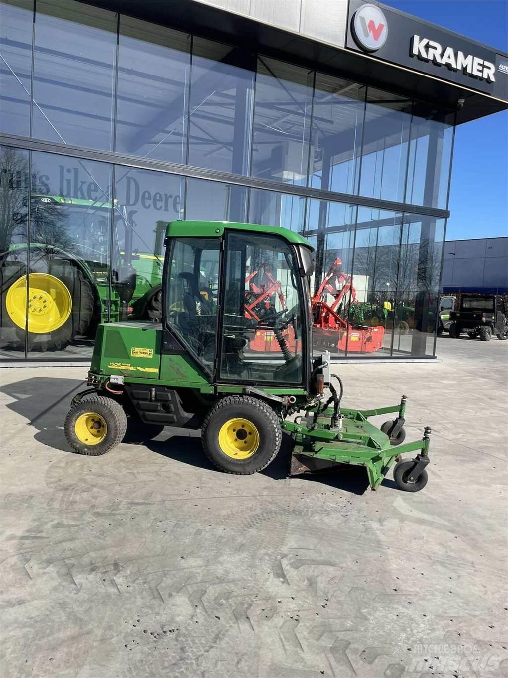 John Deere 1505 Samojízdné sekačky