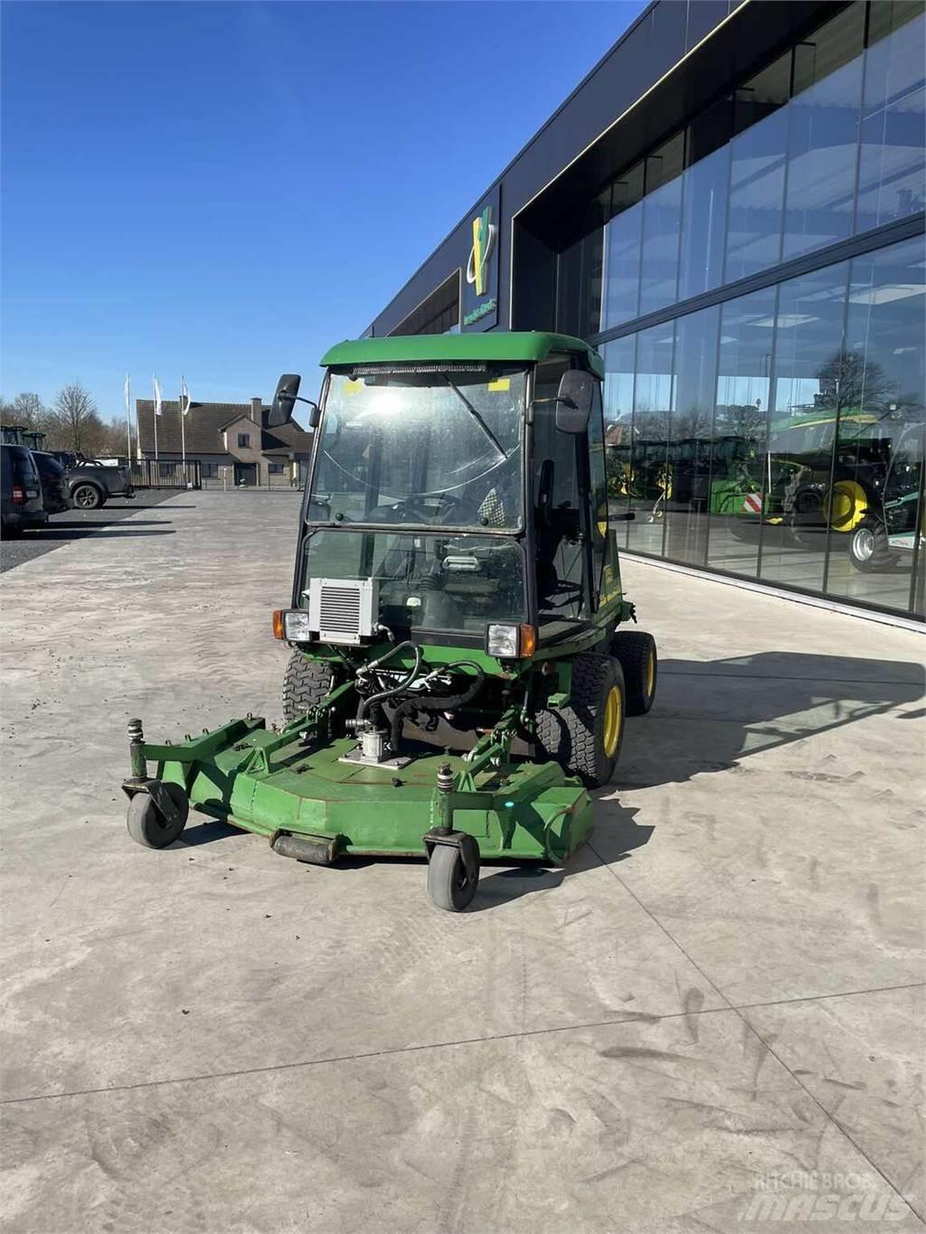 John Deere 1505 Samojízdné sekačky
