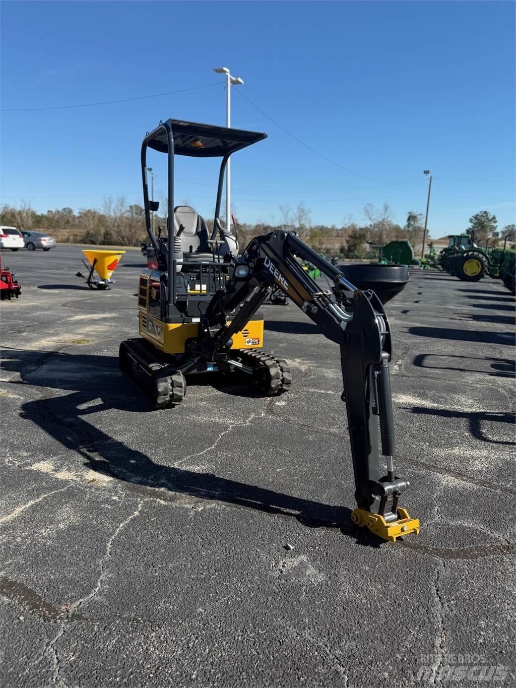 John Deere 17 P Mini rýpadla < 7t