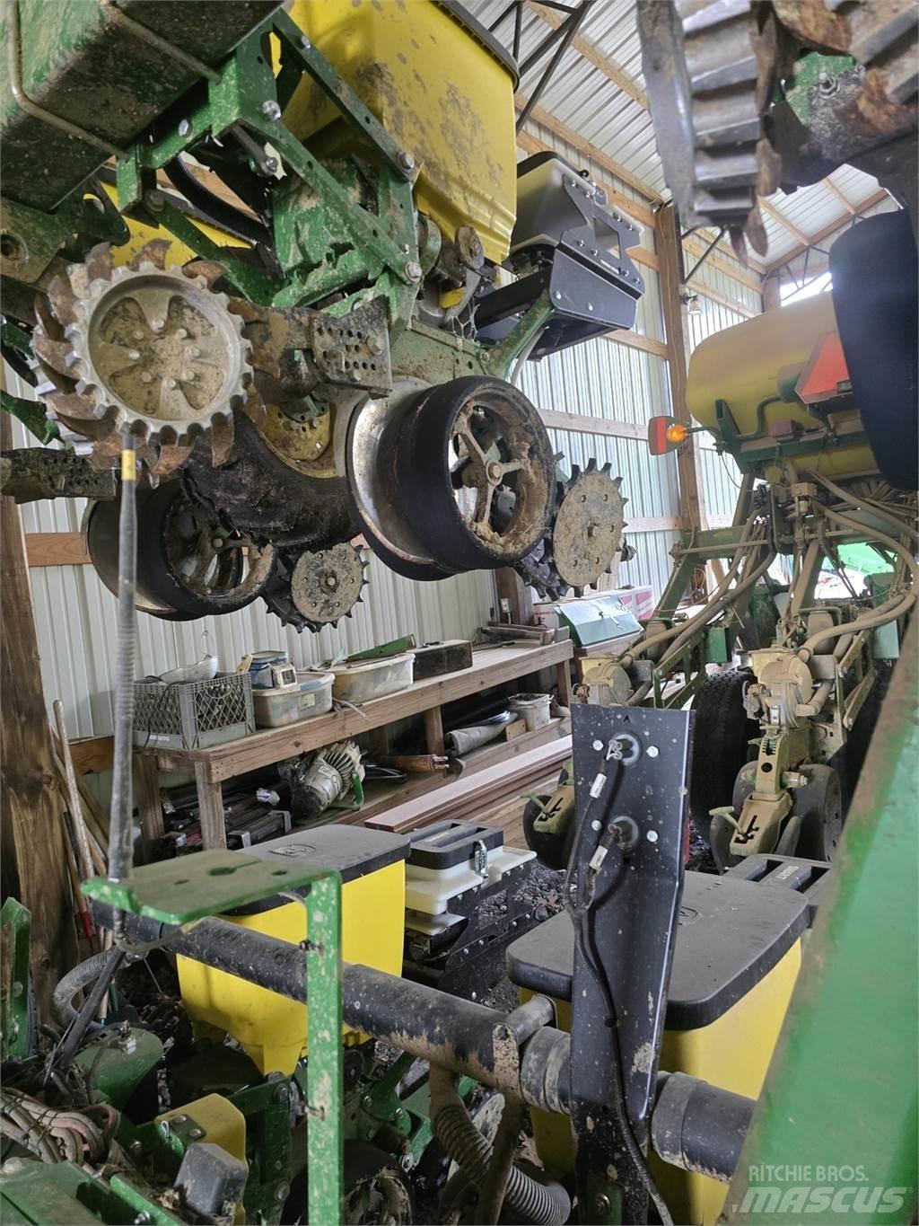 John Deere 1720 Sázecí stroje