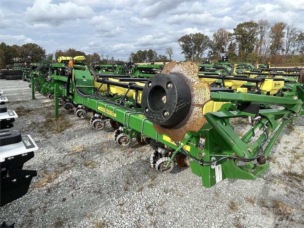 John Deere 1720 Sázecí stroje