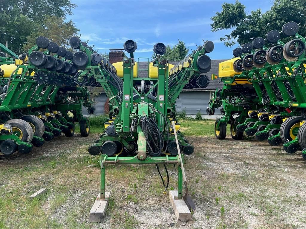 John Deere 1790 Sázecí stroje