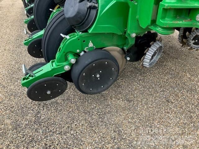 John Deere 1795 Sázecí stroje