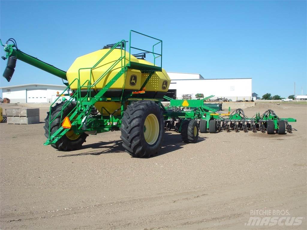 John Deere 1890 Mechanické secí stroje