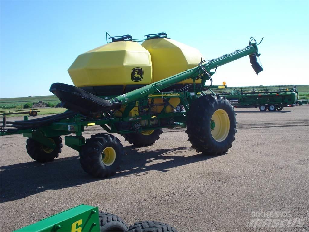 John Deere 1890 Mechanické secí stroje