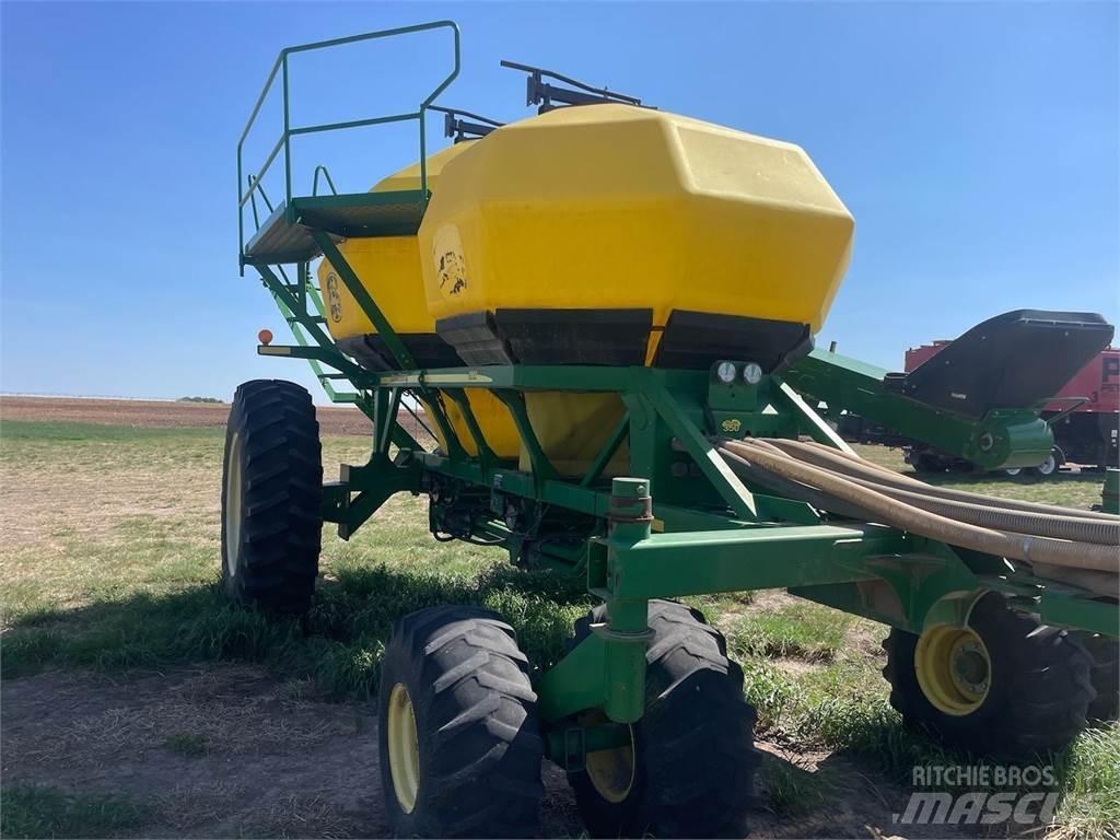John Deere 1910 Mechanické secí stroje