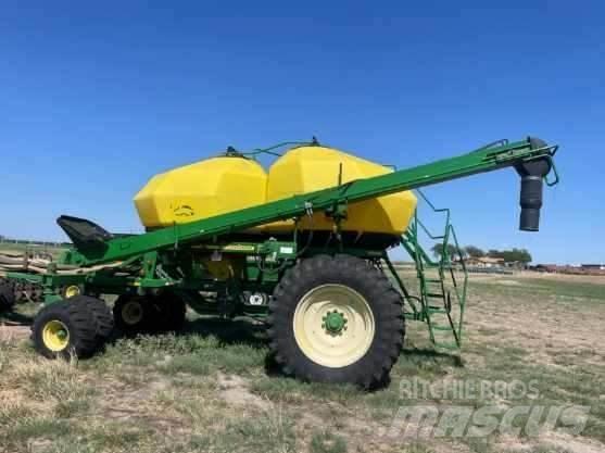 John Deere 1910 Mechanické secí stroje