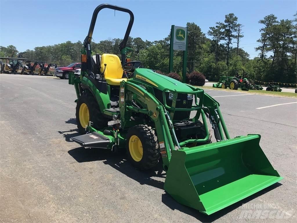 John Deere 2025R Kompaktní traktory