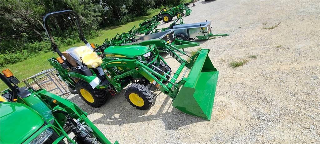 John Deere 2025R Kompaktní traktory