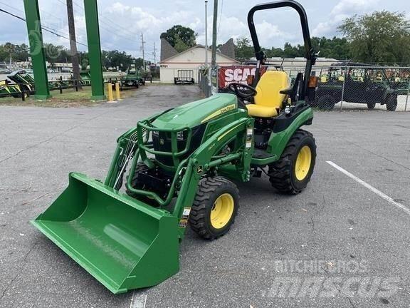 John Deere 2025R Kompaktní traktory