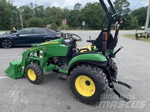 John Deere 2025R Kompaktní traktory