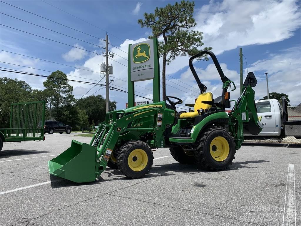 John Deere 2025R Kompaktní traktory