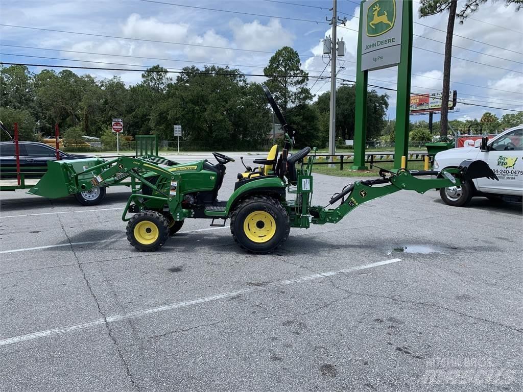 John Deere 2025R Kompaktní traktory