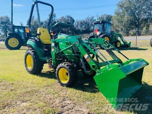 John Deere 2025R Kompaktní traktory