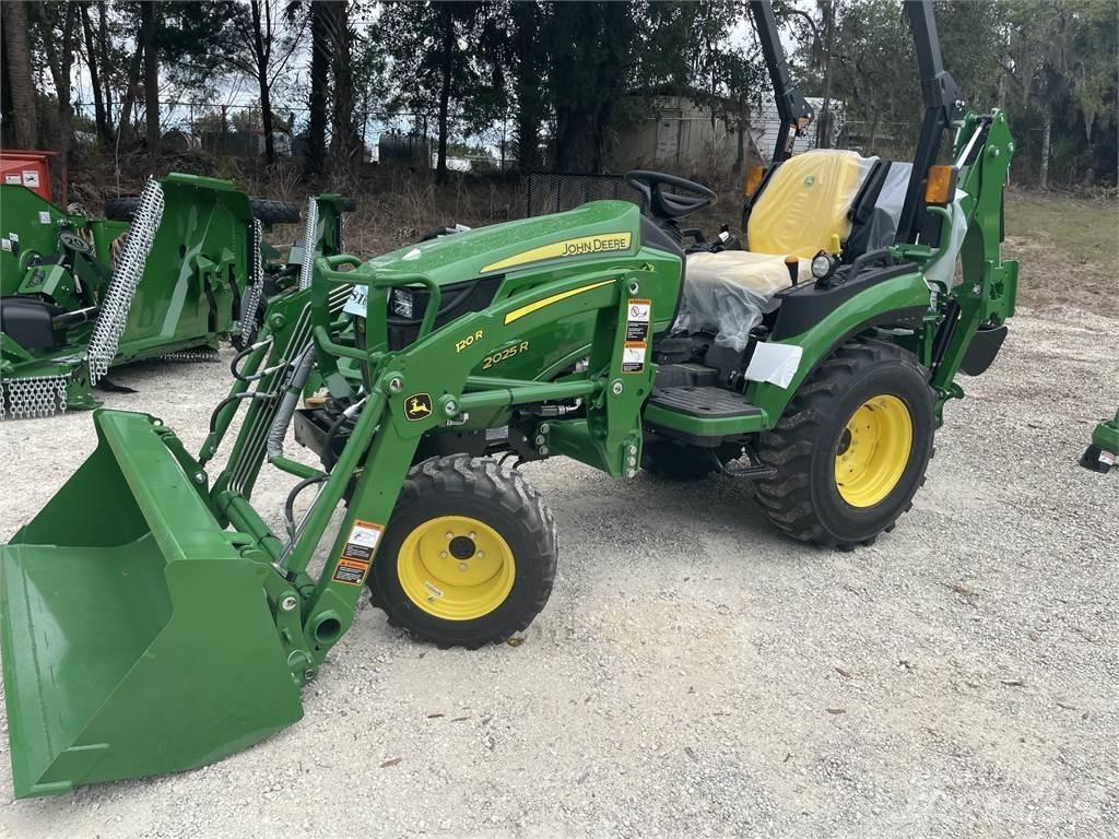 John Deere 2025R Kompaktní traktory