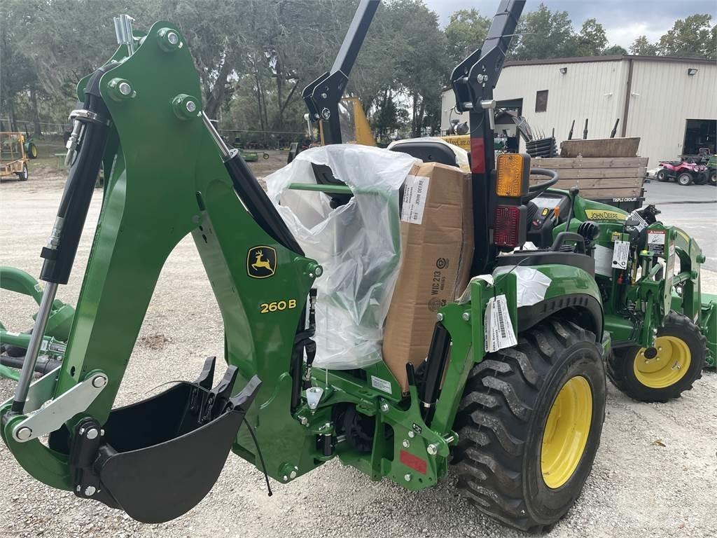 John Deere 2025R Kompaktní traktory