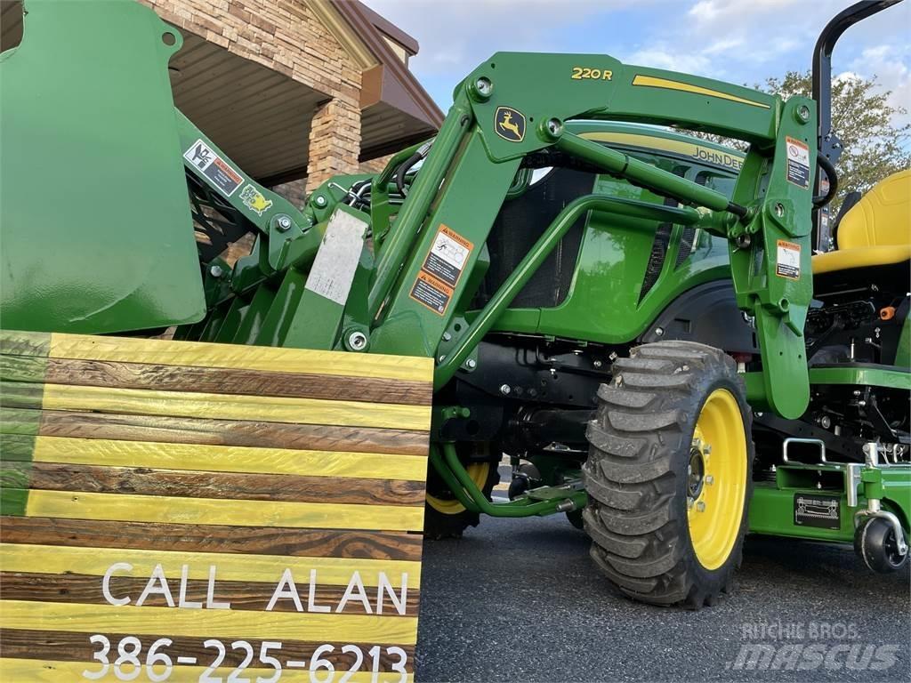 John Deere 2032R Kompaktní traktory