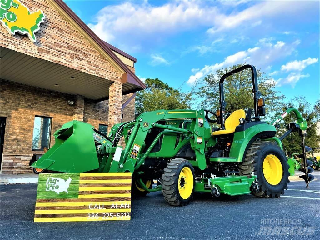 John Deere 2032R Kompaktní traktory
