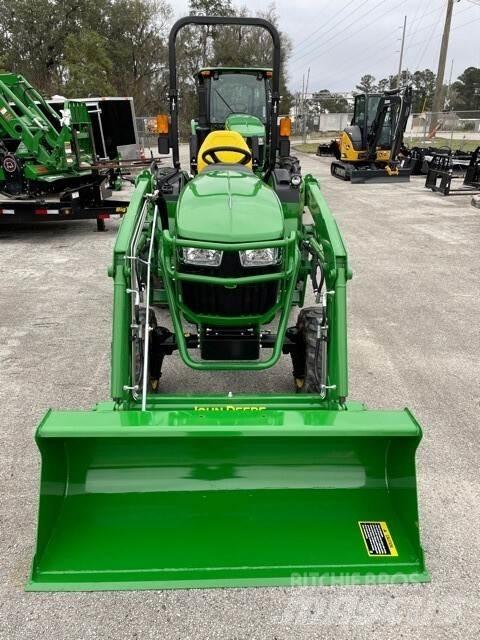John Deere 2038R Kompaktní traktory
