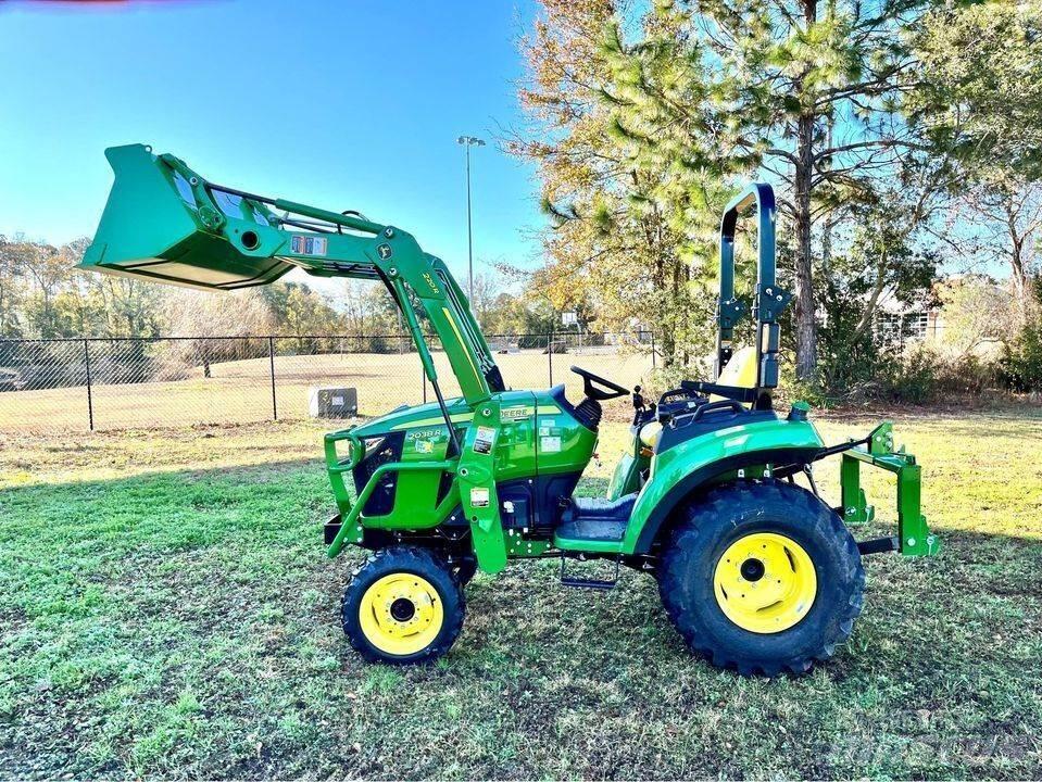 John Deere 2038R Kompaktní traktory