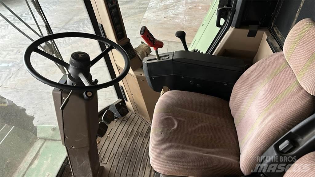 John Deere 2258 Sklízecí mlátičky