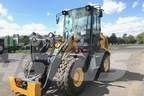John Deere 244L Mininakladače