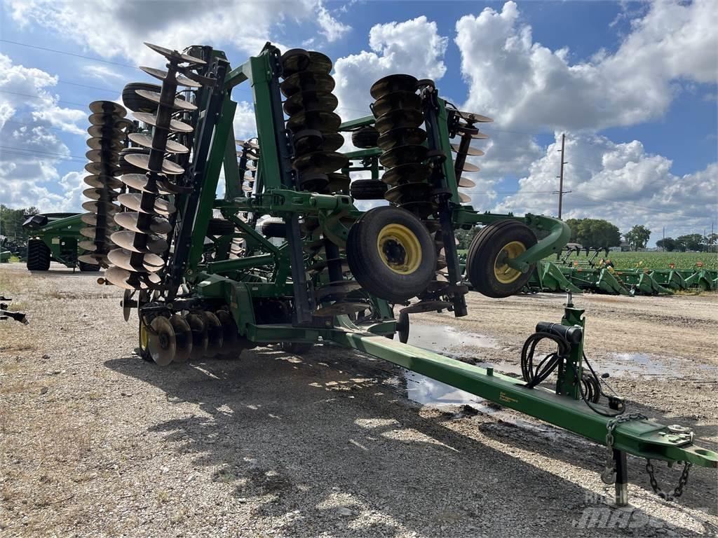 John Deere 2623 Talířové brány