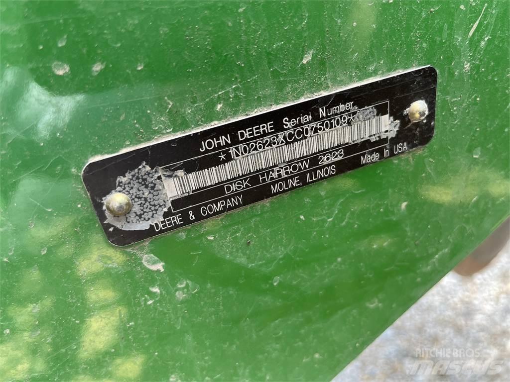John Deere 2623 Talířové brány