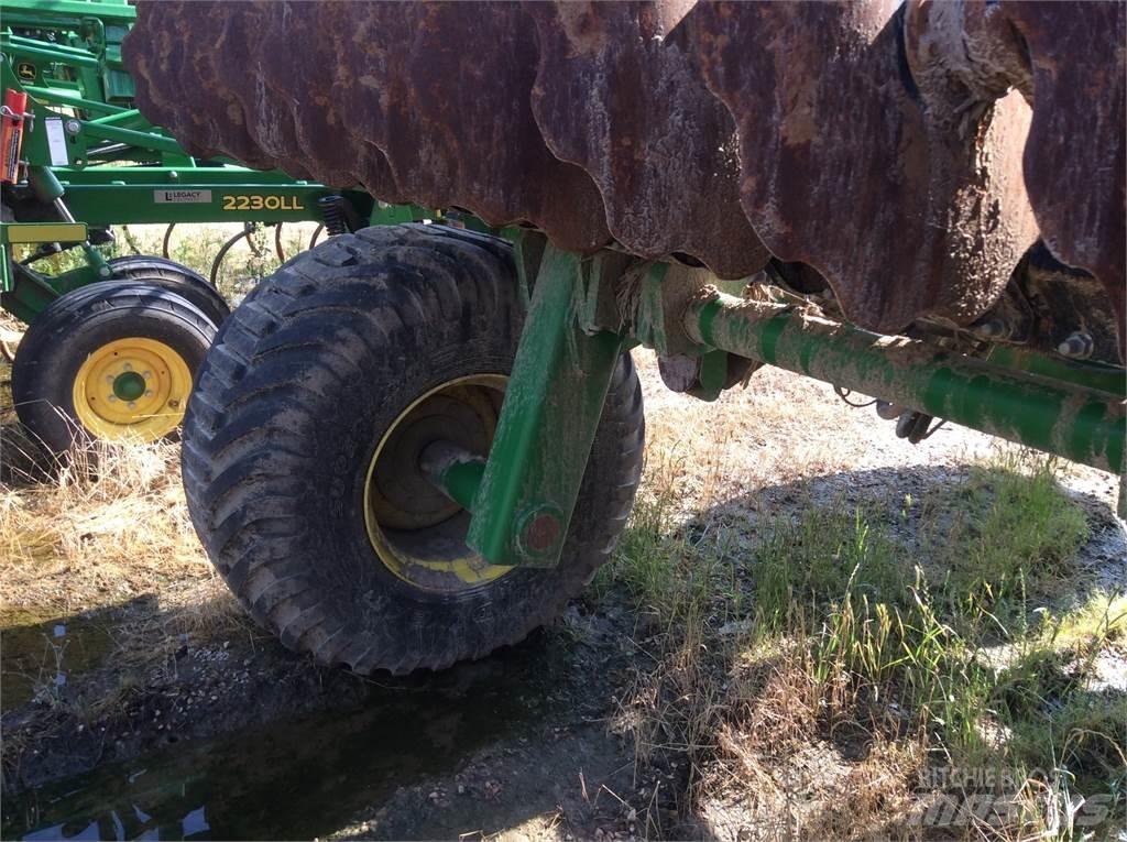 John Deere 2680 Talířové brány