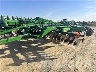 John Deere 2720 Další stroje na zpracování půdy a příslušenství