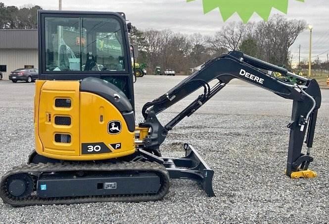 John Deere 30 P Mini rýpadla < 7t