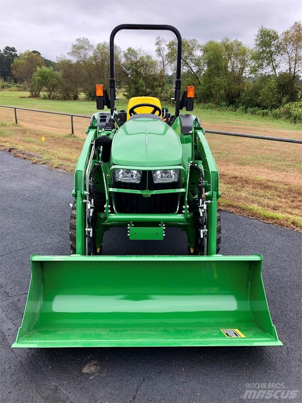 John Deere 3025D Kompaktní traktory