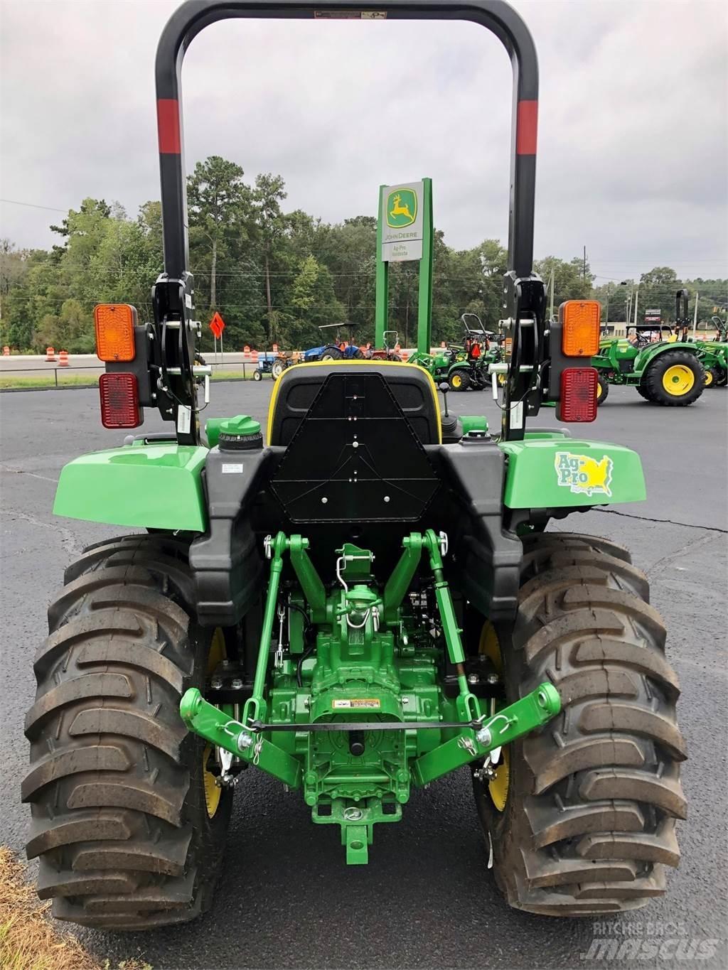 John Deere 3025D Kompaktní traktory